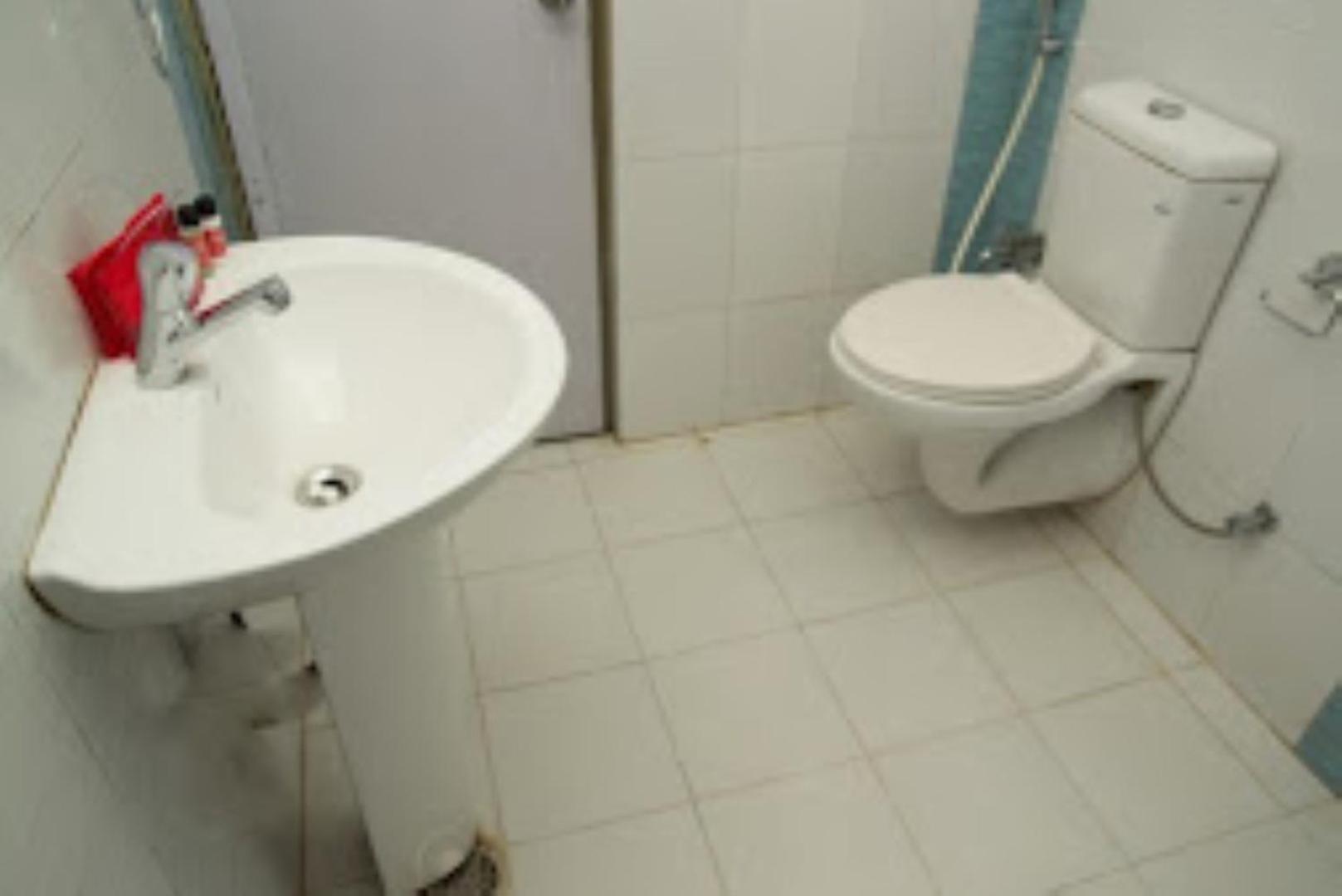Gokul Plaza Hotel Bhubaneswar Bagian luar foto